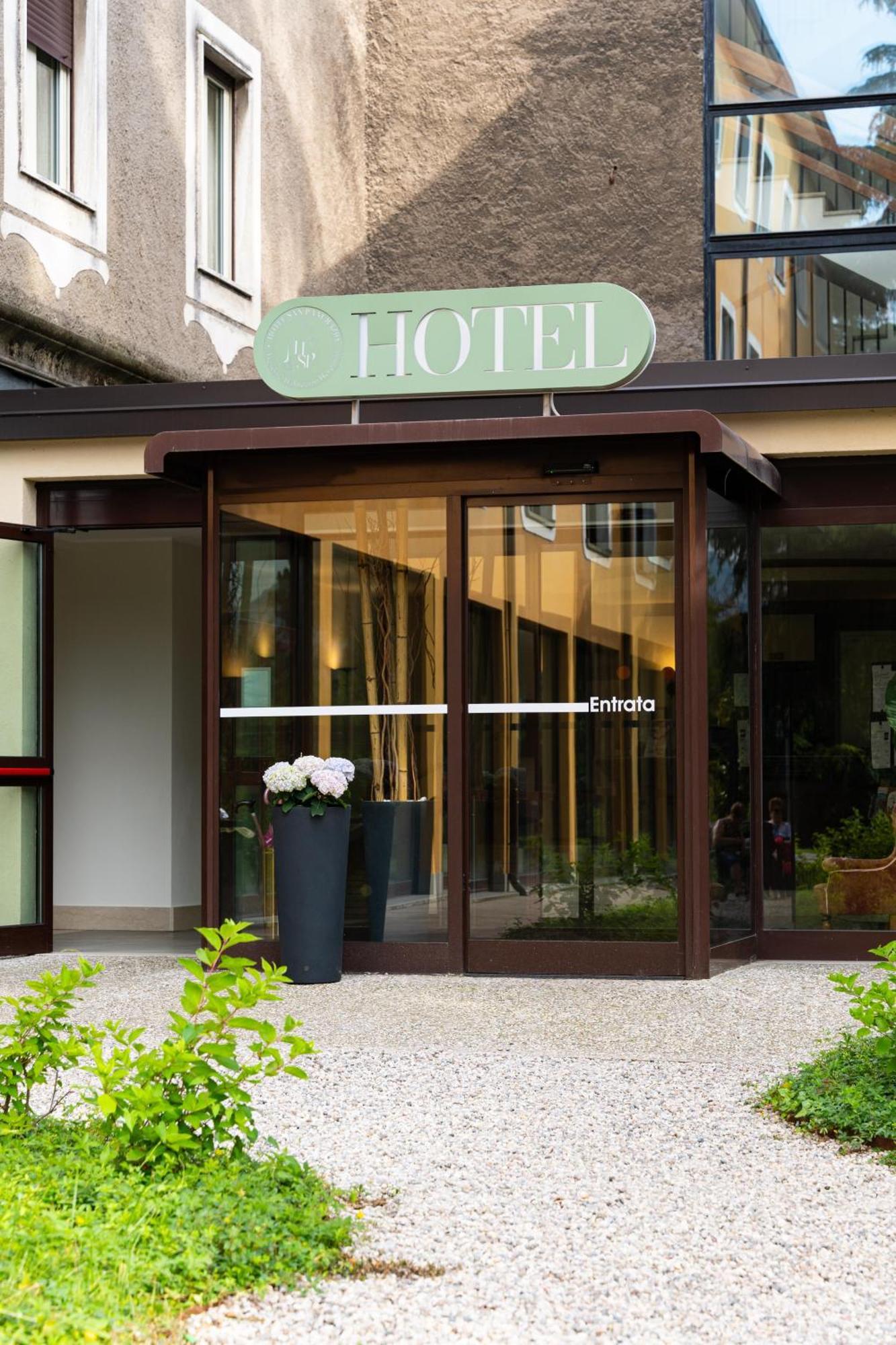 Hotel San Pancrazio Trescore Balneario Exterior photo